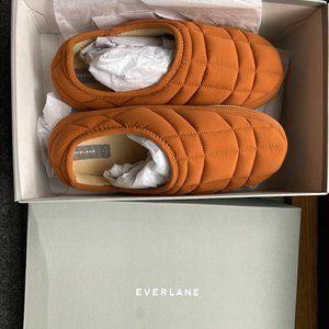 New in box Everlane ReNew slippers